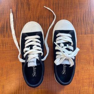Smoke Sneakers - size 6 black, white laces